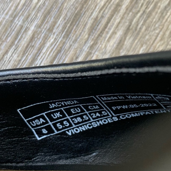 Vionic Jacynda Leopard Calf Hair Pointed Toe Kitten Heel - Picture 12 of 12